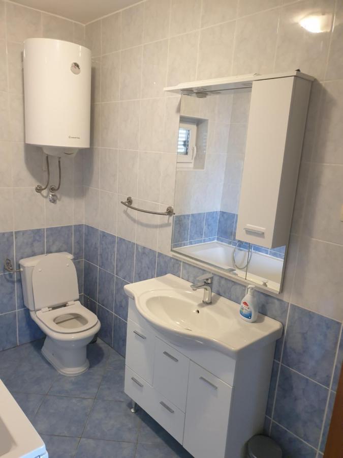 Apartmani Goga Starigrad Paklenica Zewnętrze zdjęcie