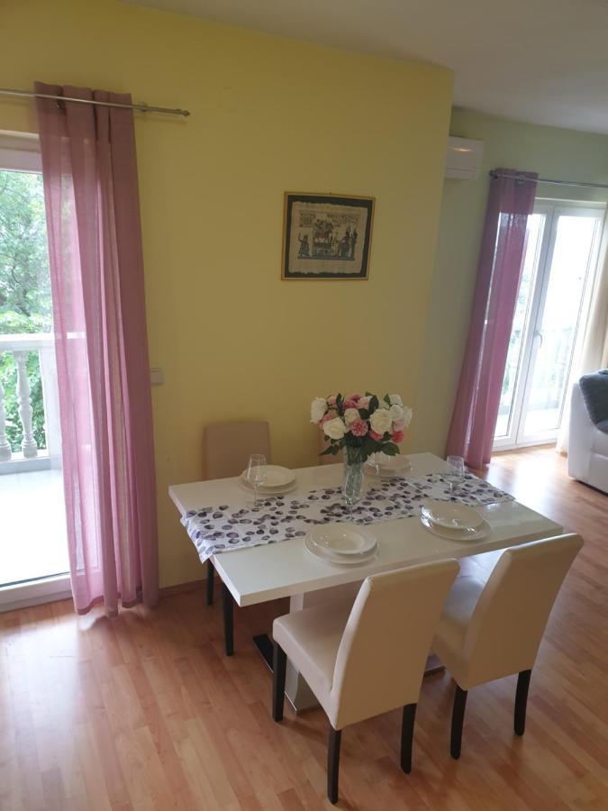Apartmani Goga Starigrad Paklenica Zewnętrze zdjęcie
