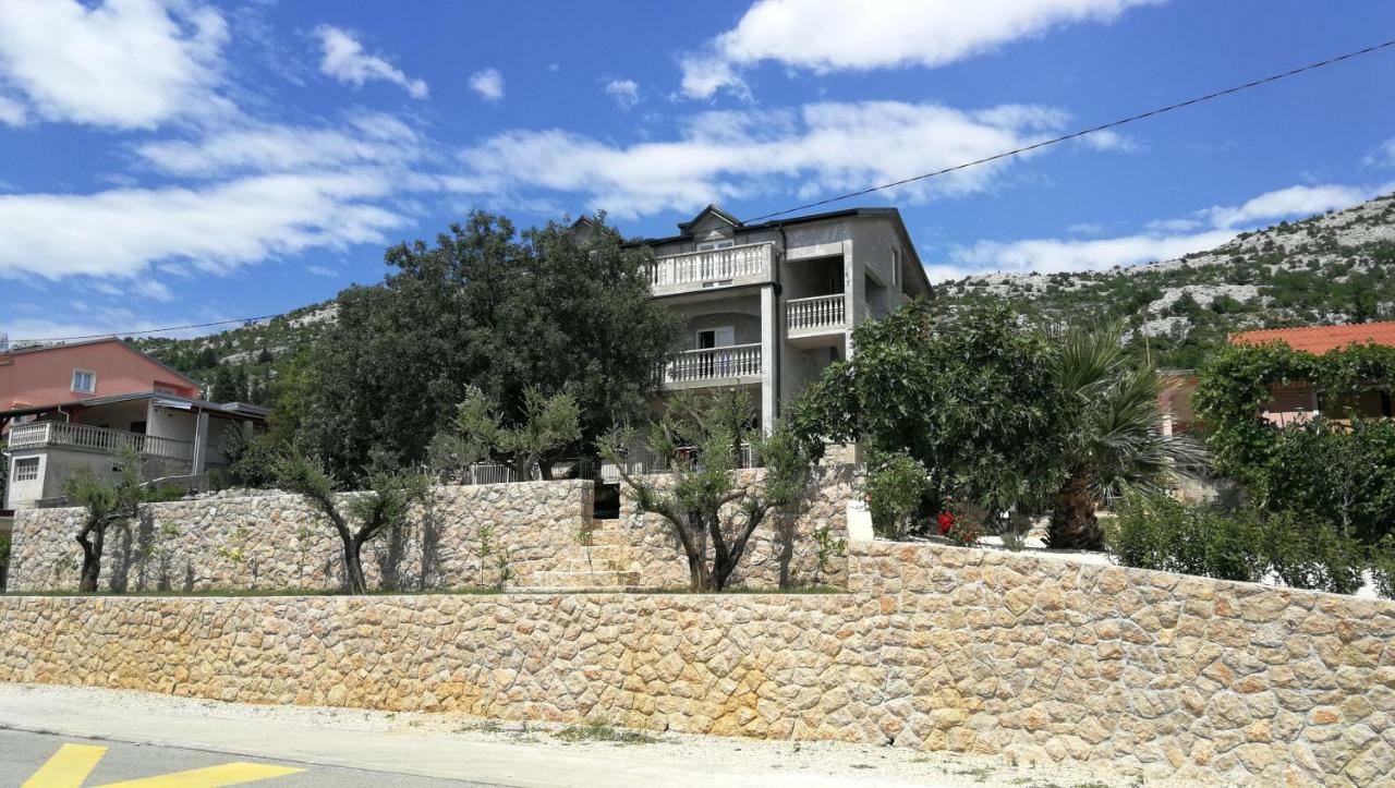Apartmani Goga Starigrad Paklenica Zewnętrze zdjęcie