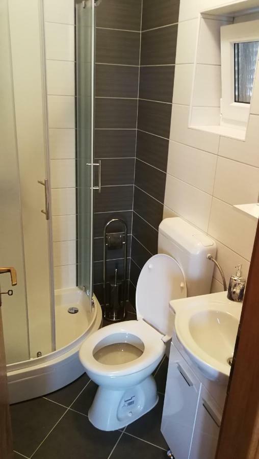 Apartmani Goga Starigrad Paklenica Zewnętrze zdjęcie