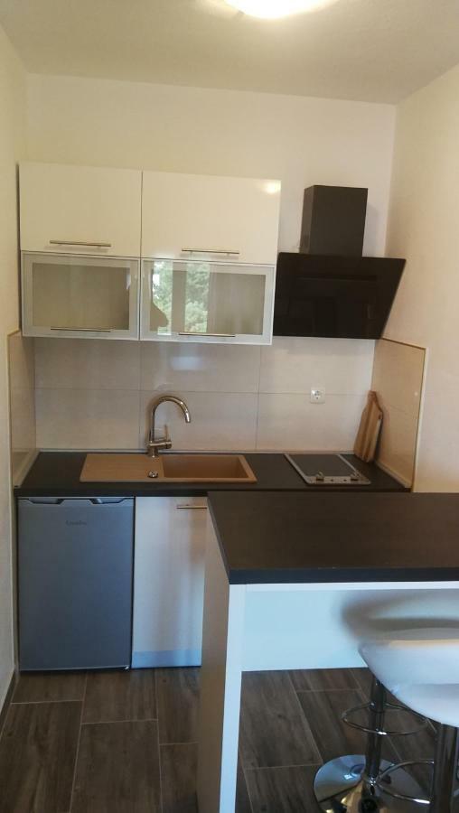 Apartmani Goga Starigrad Paklenica Zewnętrze zdjęcie