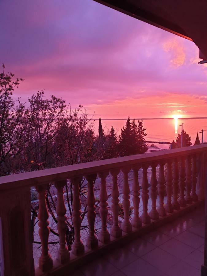 Apartmani Goga Starigrad Paklenica Zewnętrze zdjęcie